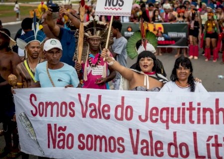 Maioria dos projetos no Congresso ameaçam indígenas, diz pesquisa