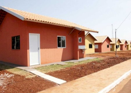 Reinaldo detalha que custo de presos ligados ao tráfico poderia bancar 7 mil casas por ano em MS