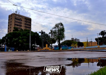 Tempestade "assusta", mas Defesa Civil e Bombeiros não registram chamados