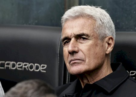 Ex-técnico do Grêmio, Luís Castro se esquiva de polêmica com Renato: "Clube precisa de paz"
