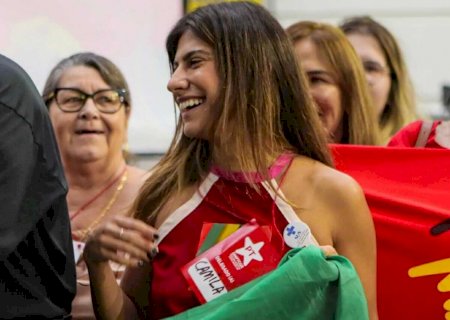 Camila Jara quer obrigar redes sociais a terem checagem de fatos