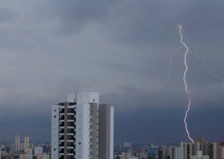 São Paulo terá mais chuvas fortes no fim da tarde desta quinta (15)