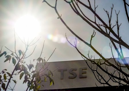 TSE mantém veto a posts que ligam Lula e Flávio ao crime organizado