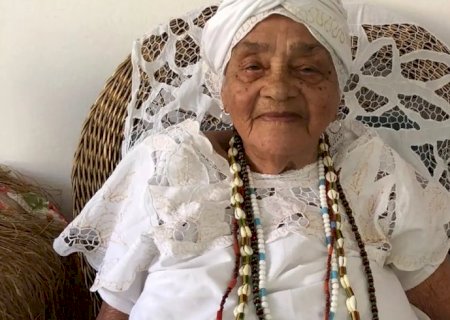 Morre Mãe Senhora de Ewá, liderança do candomblé, aos 104 anos