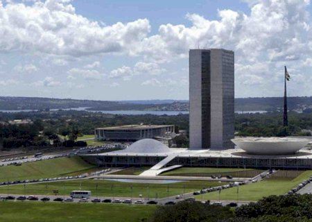 Fim da escala 6×1 entra na reta final de discussão antes de votação no Senado