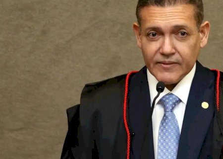Kassio atende Flávio e suspende circulação de jornal de sindicato