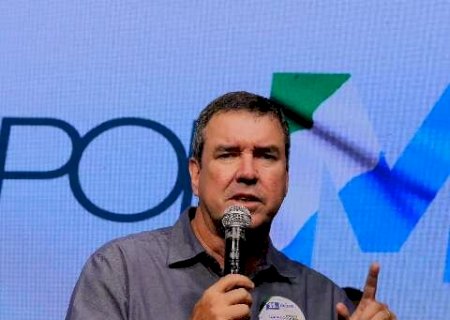 Eduardo Riedel vence e &eacute; o 1&ordm; governador declarado eleito no Brasil